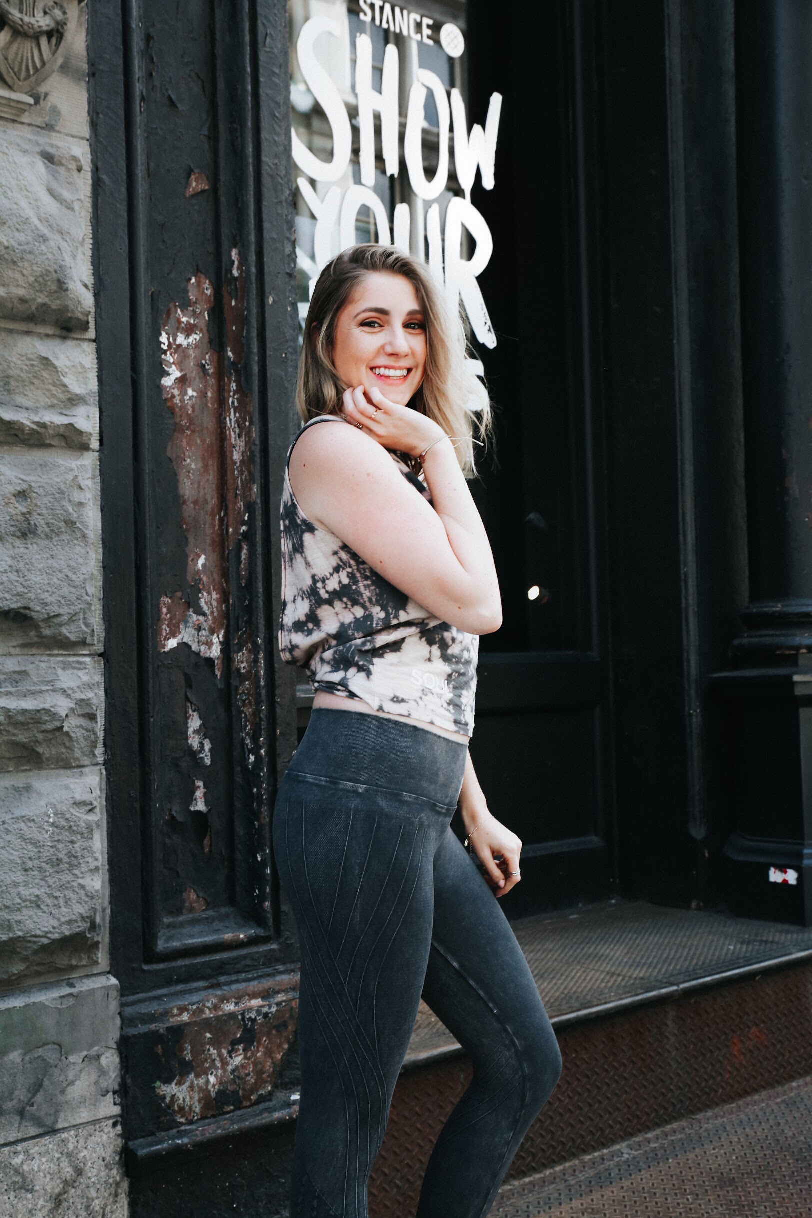 Alexa Curtis top fashion bloggers